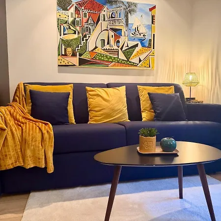 Apartman Design Et Lumineux Pres Du Port De Nizza